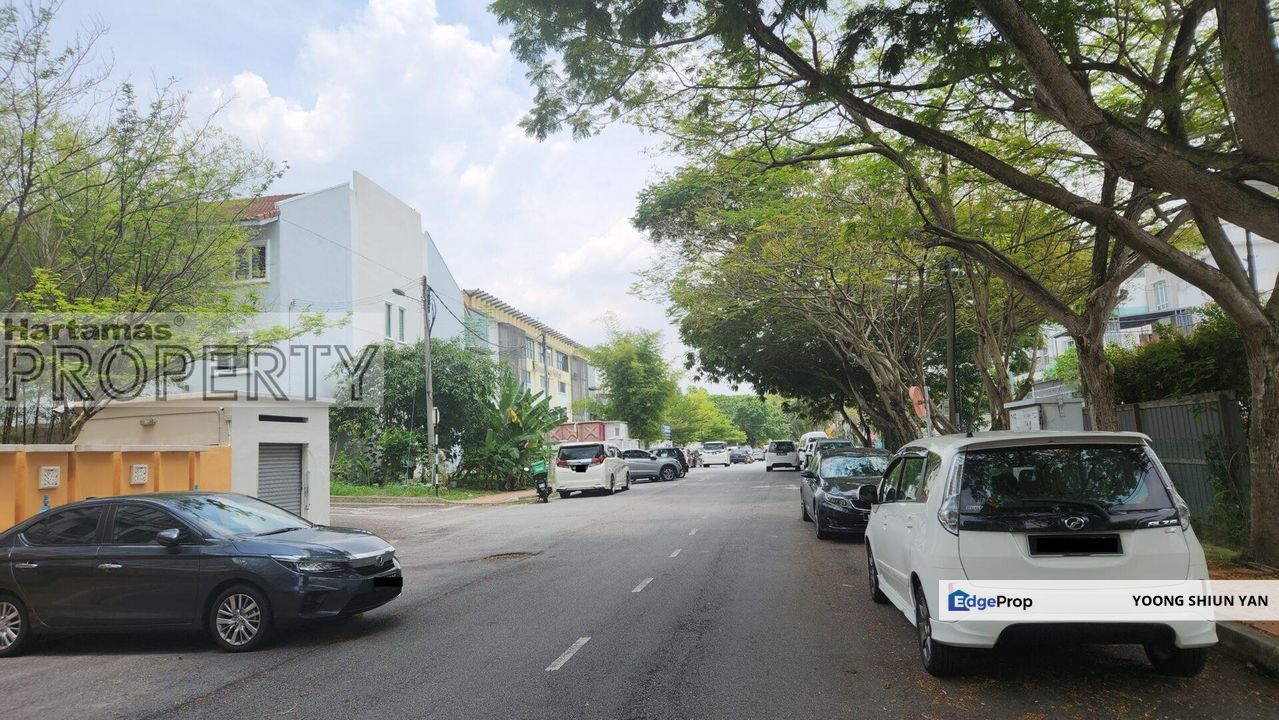 Laman 38 @ Kayu Ara (beside Taman SEA, SS23) PJ, Selangor, Petaling Jaya