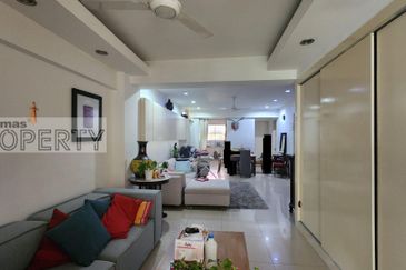 Laman 38 @ Kayu Ara (beside Taman SEA, SS23) PJ