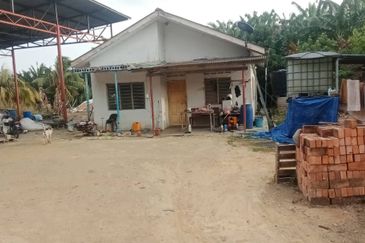 Land for Sale (Zoning: Agriculture) @ Parit Melana, Alor Gajah, Melaka