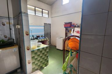 1sty Freehold Corner Terrace House with Spacious Land Area @ SS 5A, Kelana Jaya