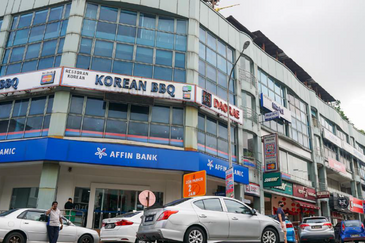Taipan Business Centre, USJ 10