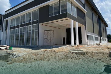 New Factory Main Road Frontage Puncak Alam, Bandar Puncak Alam, Selangor 🏭