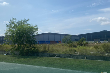 {Mian Road} 2 acres Industrial Land @ Alam Jaya Industrial Park, Bandar Puncak Alam, Selangor 