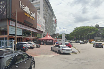 Detached Commercial Bungalow / Show Room for rent @ Bandar Utama, Petaling Jaya, Selangor