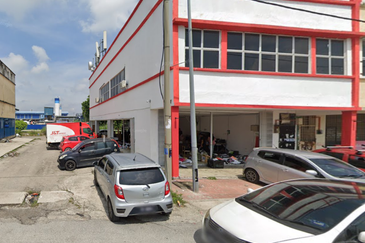 Pusat Perdagangan Alam Jaya