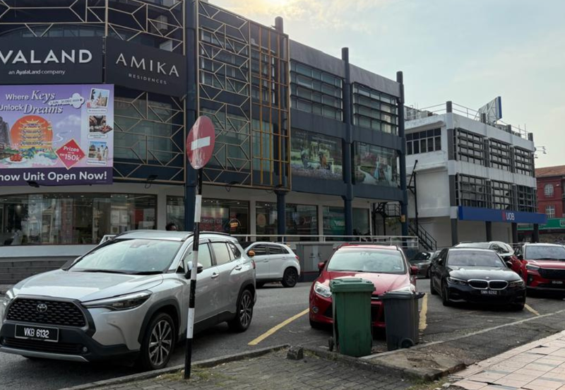 Taipan Business Centre, USJ 10