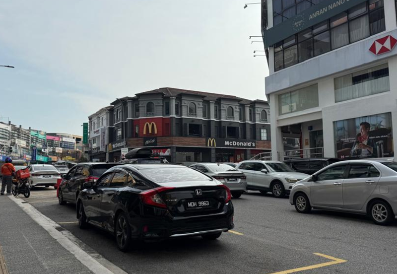 Taipan Business Centre, USJ 10