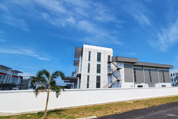 Suria Industrial Park (SIP)