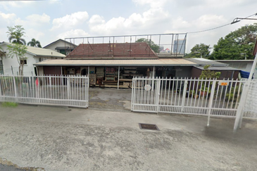 Section 13 (Seksyen 13)