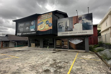 Jalan Universiti (Jalan Prof Diraja Ungku Aziz)