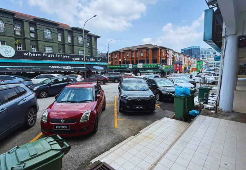 Taipan Business Centre, USJ 10