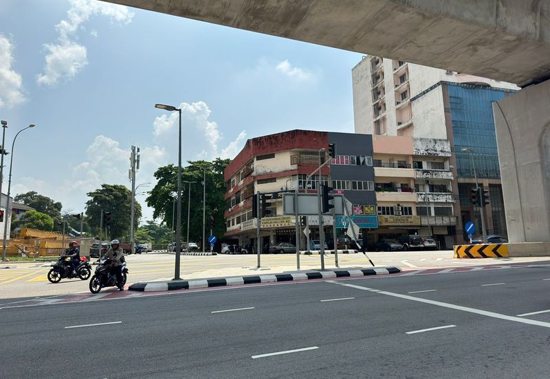 Freehold, Jalan Ipoh 4 1/2 Shop for sale, 4storey + 1 basement car park, Jalan Ipoh, Jalan Kuching, Kepong, KL