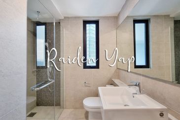 The Ooak (Kiara 163)