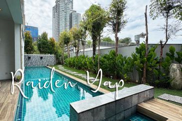 The Residence at Mont Kiara - Limited for sale, Private Pool & Entrance, Beautiful Landscape, Facing South. Cozy and convenient. Lifestyle