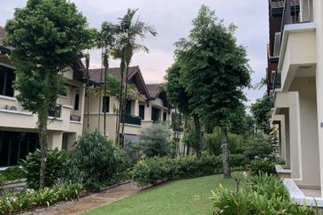 Desa ParkCity (Nadia Parkhomes)