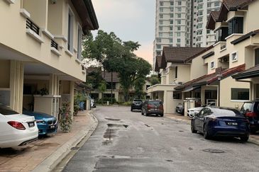 Desa ParkCity (Nadia Parkhomes)