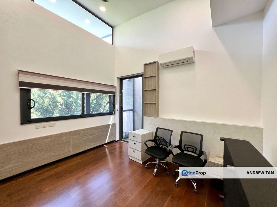 Sublime, long garden backyard, perimeter perch , Kuala Lumpur, Desa Parkcity