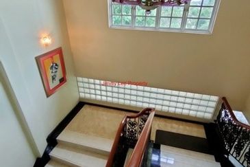 Jalan Setiabakti 3 - Four Storey Bungalow House