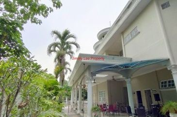 Jalan Setiabakti 3 - Four Storey Bungalow House