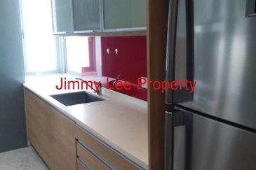 Twins Damansara - Next to Pavilion Damansara MRT