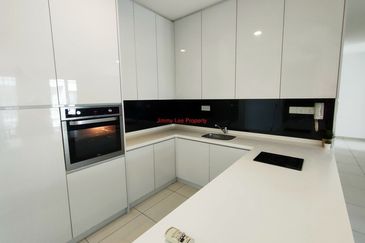 Kampung Sungai Kayu Ara