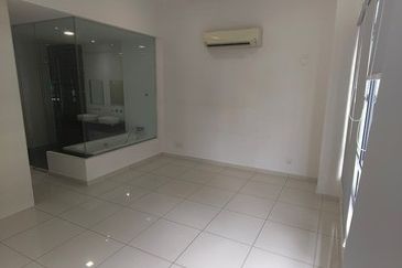 Kampung Sungai Kayu Ara