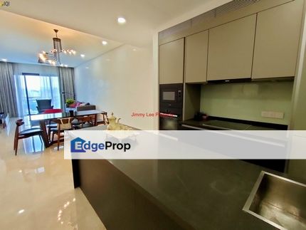 Kl- Damansara heights - Next to Pavilion damansara MRT & Mall - With Big Balcony and Bath Tub - 5 min to Sentral, Kuala Lumpur, Damansara Heights