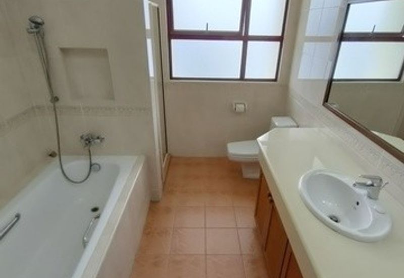 Sri Penaga Bangsar - Walking distance to MRT