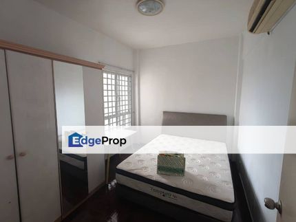 Selangor PJ SS2 - Freehold - Just 5 min to the Famous SS2 Durian HotSpot - Next to NSK Grocer and 3 Damansara Mall - 20 min Walk to TTDI MRT, Selangor, Petaling Jaya