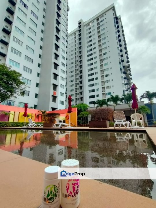 Pj- Asia Jaya LRT - Covered Walkway - 8 min to IACT, BAC, City University College- Master Bedroom with Private Bathroom - Include wifi, Selangor, Petaling Jaya