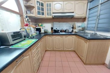 Perdana Exclusive Condominium