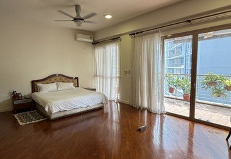 Hampshire Park Condominium