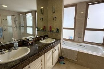 Hampshire Park Condominium