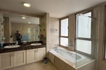 Hampshire Park Condominium