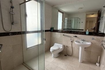 Hampshire Park Condominium