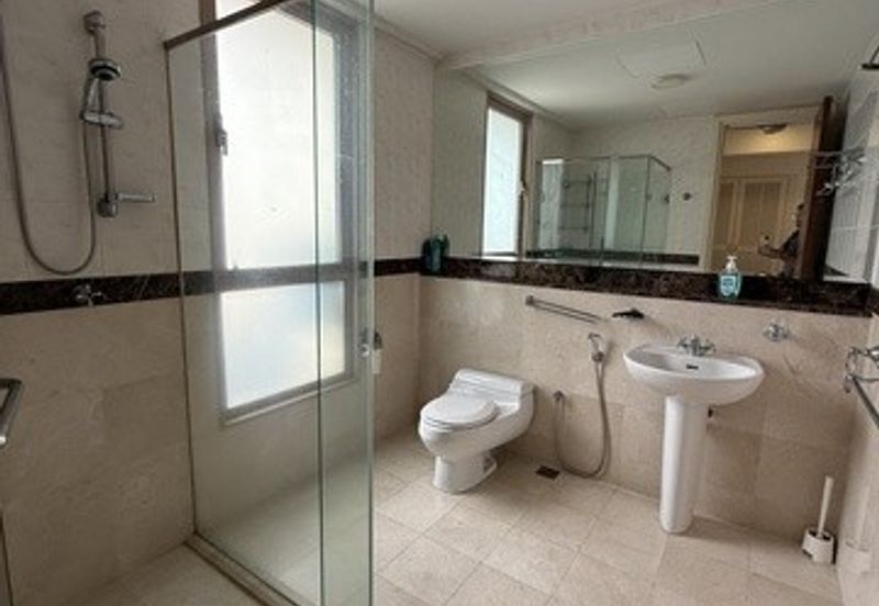 Hampshire Park Condominium