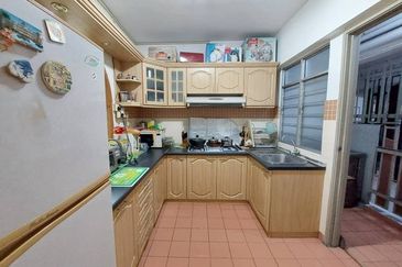 Perdana Exclusive Condominium