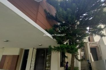 Kota kemuning Hills :Double Storey Bungalow For Sale -Walking distance to Golf Club -Gated & Guarded