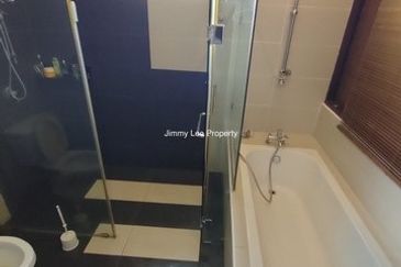 Kota kemuning Hills :Double Storey Bungalow For Sale -Walking distance to Golf Club -Gated & Guarded