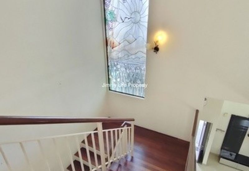 Kota kemuning Hills :Double Storey Bungalow For Sale -Walking distance to Golf Club -Gated & Guarded