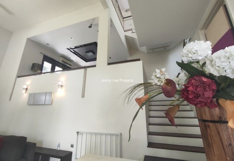 Kota kemuning Hills :Double Storey Bungalow For Sale -Walking distance to Golf Club -Gated & Guarded