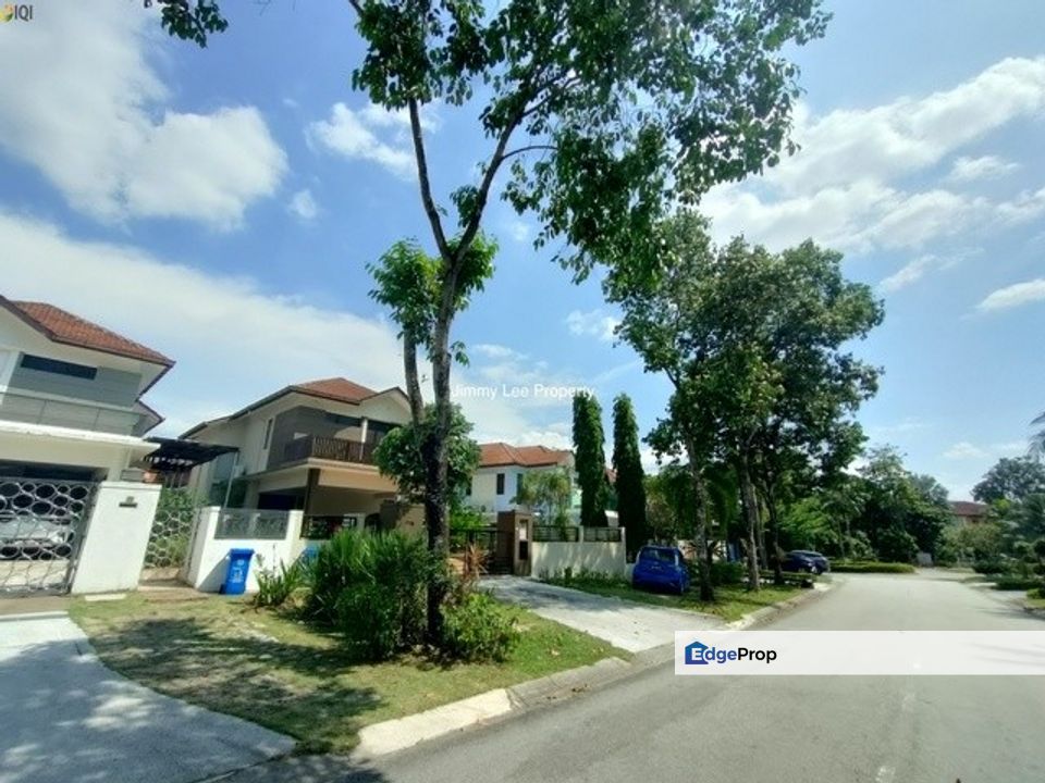 Kota kemuning Hills :Double Storey Bungalow For Sale -Walking distance to Golf Club -Gated & Guarded, Selangor, Kota Kemuning