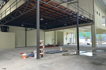 Near Mahkota Cheras, Sg Long, Tun Hussein Onn