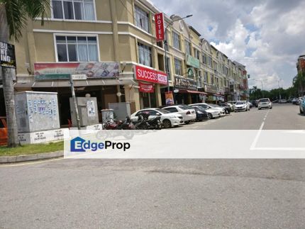 3 Storey Shop Lot Reko Sentral Kajang, Selangor, Kajang