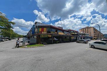 Corner Shop Lot ❤️ Seri Kembangan ❤️ Putra Walk ❤️ Equine