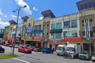 Bandar Tun Hussein Onn