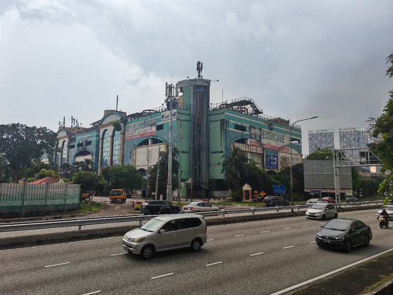 Commercial Land with Building Facing MRR2 ❤️❤️❤️, Kuala Lumpur, Cheras