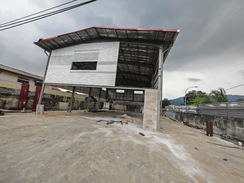 Commercial Land with Building Facing MRR2 ❤️❤️❤️, Kuala Lumpur, Cheras