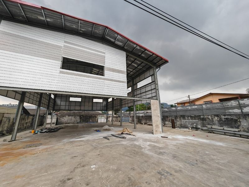 Commercial Land with Building Facing MRR2 ❤️❤️❤️, Kuala Lumpur, Cheras