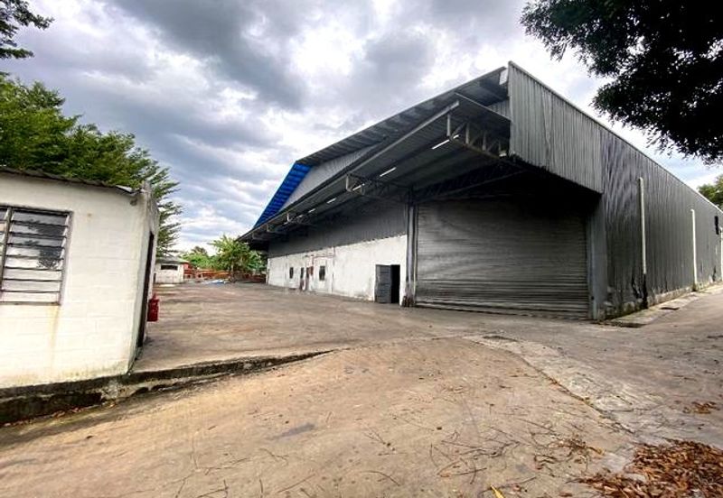 1.5 acres Bungalow Factory Warehouse, Semenyih
